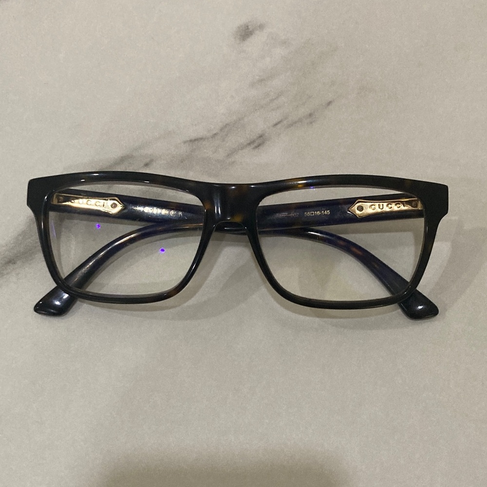 Gucci Men’s Tortoiseshell Rectangle Glasses with Gold Accents - Picture 3 of 16